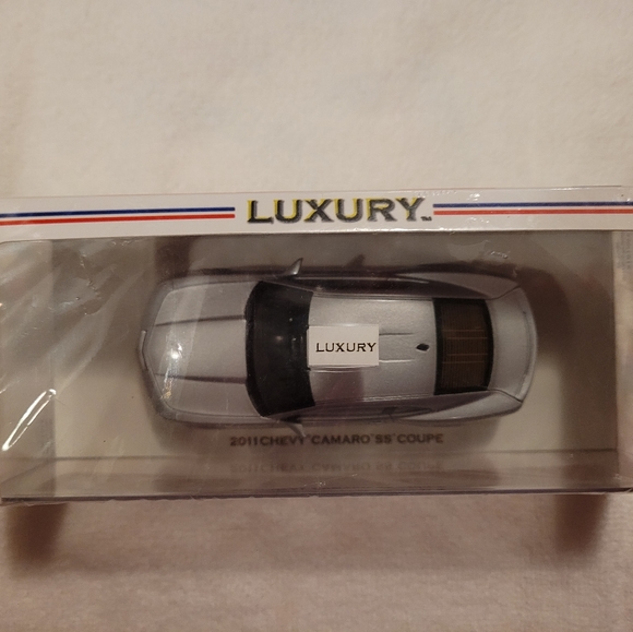 2011 Chevy Camaro collectible - Picture 2 of 4